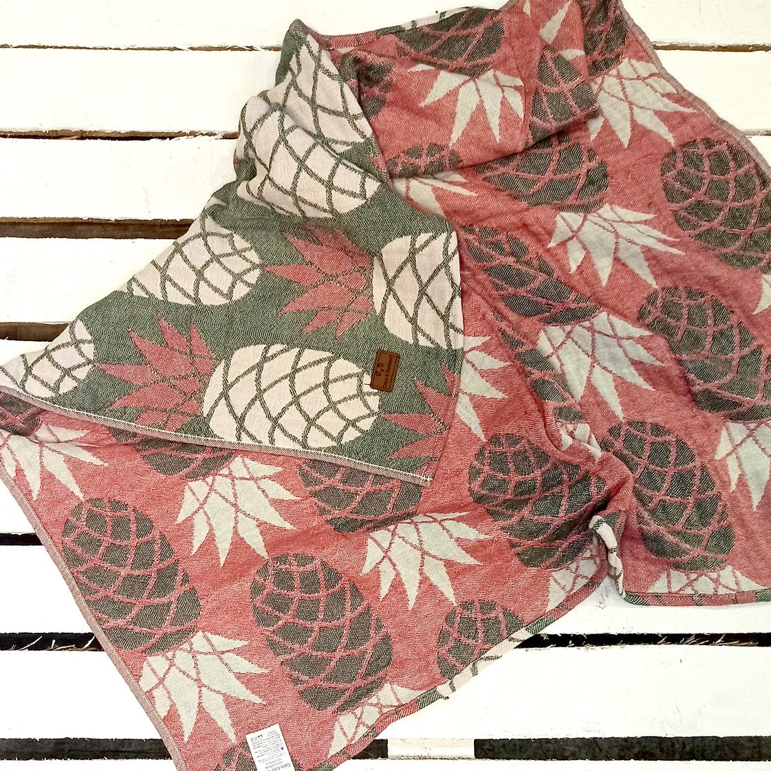 3 Layers Cotton Muslin Blanket - Red Dimensions: 90*90 cm