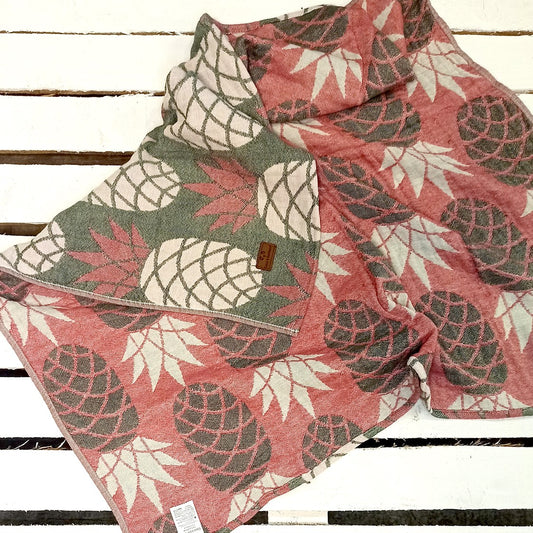 3 Layers Cotton Muslin Blanket - Red Dimensions: 90*90 cm