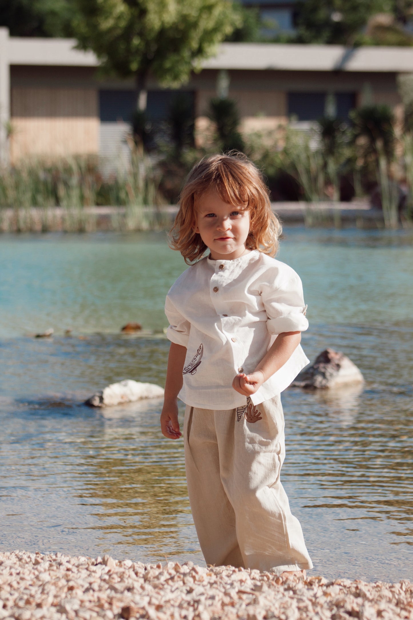 UNDYED ’SURFING WHALE’ SHIRT -Organic cotton and Linen